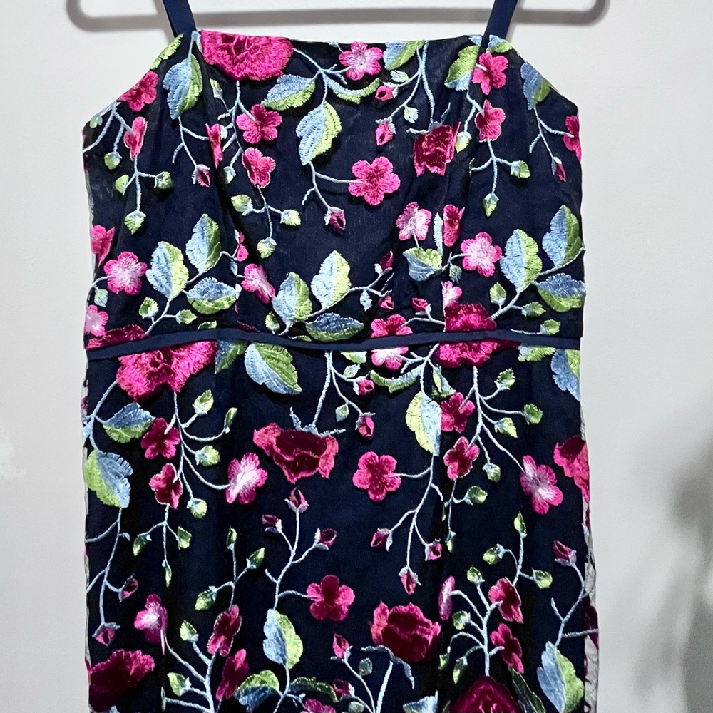 NWT - SAM EDELMAN Peony Embroidery Midi Slit Dress - navy blue, dark pink party - Picture 5 of 9